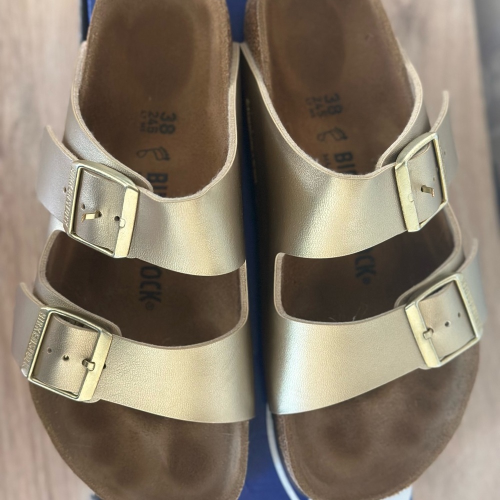 Brand New Birkenstock Arizona Metallic Gold Double Strap Sandals M 5, W7, 38